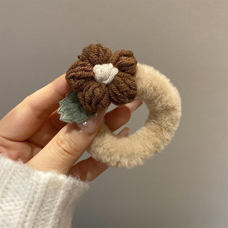 Otoño e invierno anillo de peluche edición suelta lana flor de cola de caballo cuerda de cabello cuerda de cabello de correa de correa de joyas para el cabello de chicas
