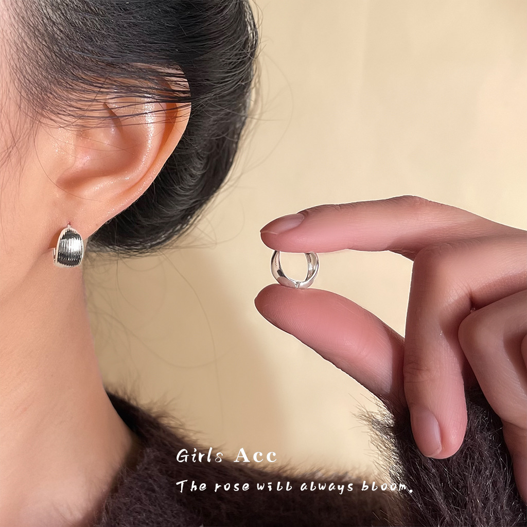 模特_0004_耳语场景新水印 拷贝 4.jpg