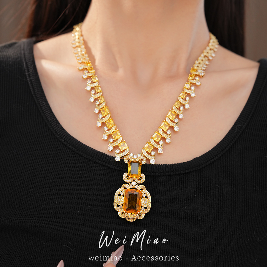 Palacio estilo de piedra cuadrada collar de encaje ligero lujo nicho collar de clavícula de alta calidad temperamento conjunto de joyas exquisitas
