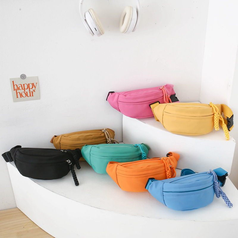 Comercio exterior Internet celebridad bolso de los niños 2024 Nuevo estilo occidental bolso de pecho de crossbody de los muchachos personalidad simple lienzo bebé pequeño bolso de la cintura