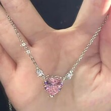 粉色爱心锆石项链女夏天甜美可爱ins风小众设计百搭锁骨链送女友