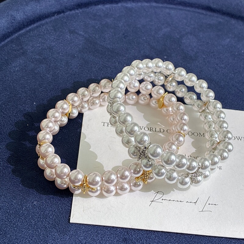 Double-Layered Pearl and Diamond Star Bracelet for Women, Light Luxury, High-End Feel, Suitable for Daily Commuting, Fashionable, Simple, Versatile, and Elegant Jewelry