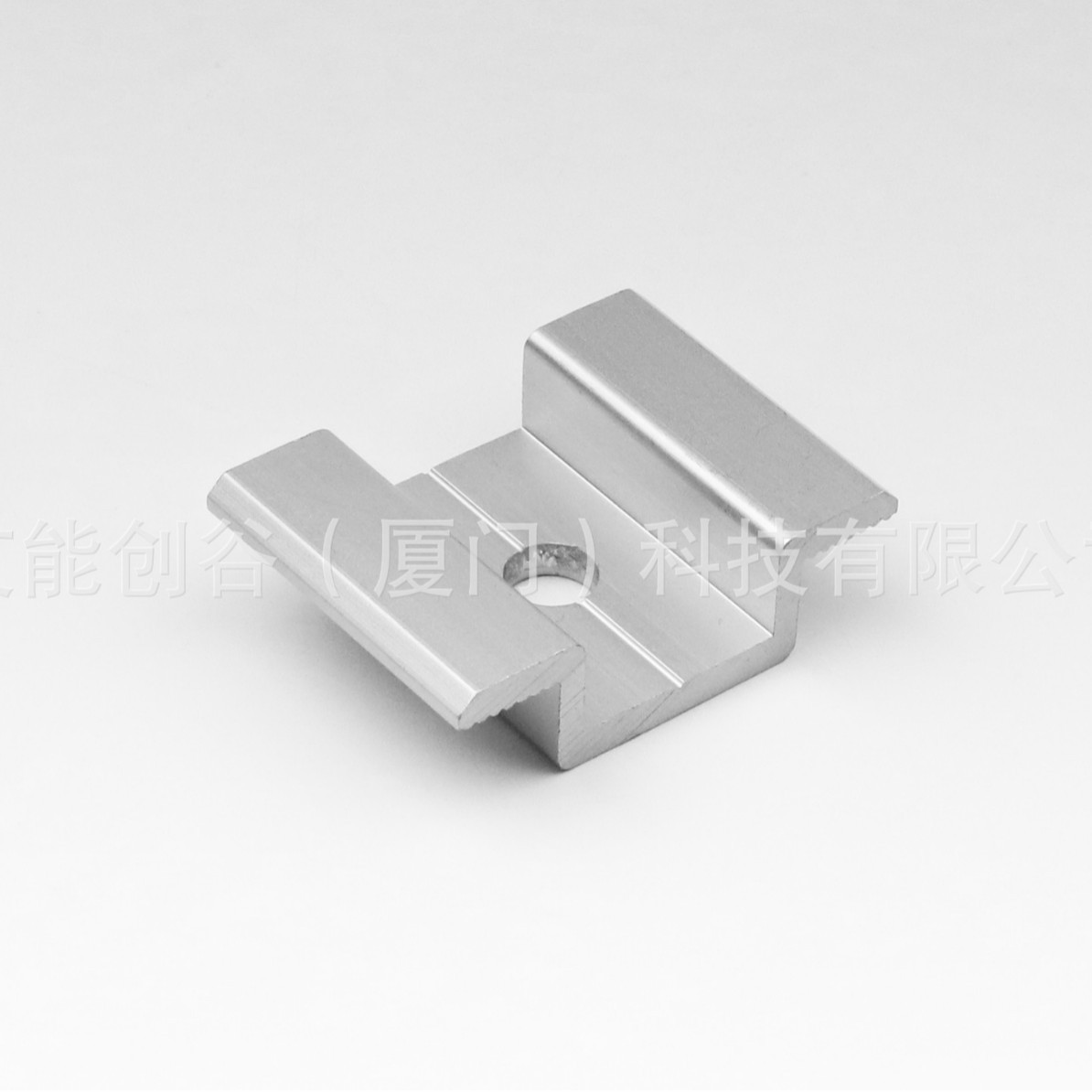 源头厂家光伏专用中压铝合金边压太阳能光伏配件中压块