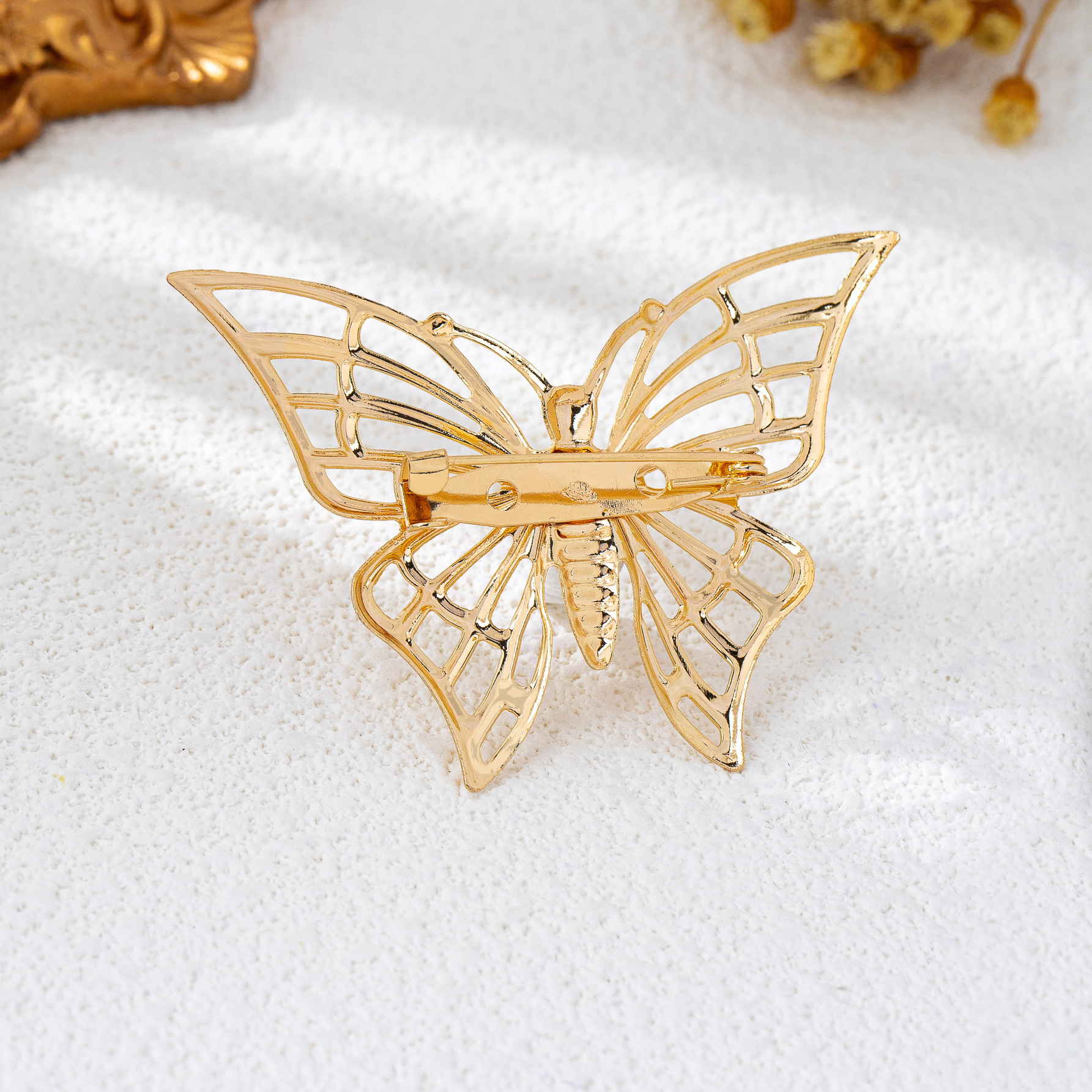 Exquisite Hollow Butterfly Brooch For Women Elegant Accessory_voghion.com