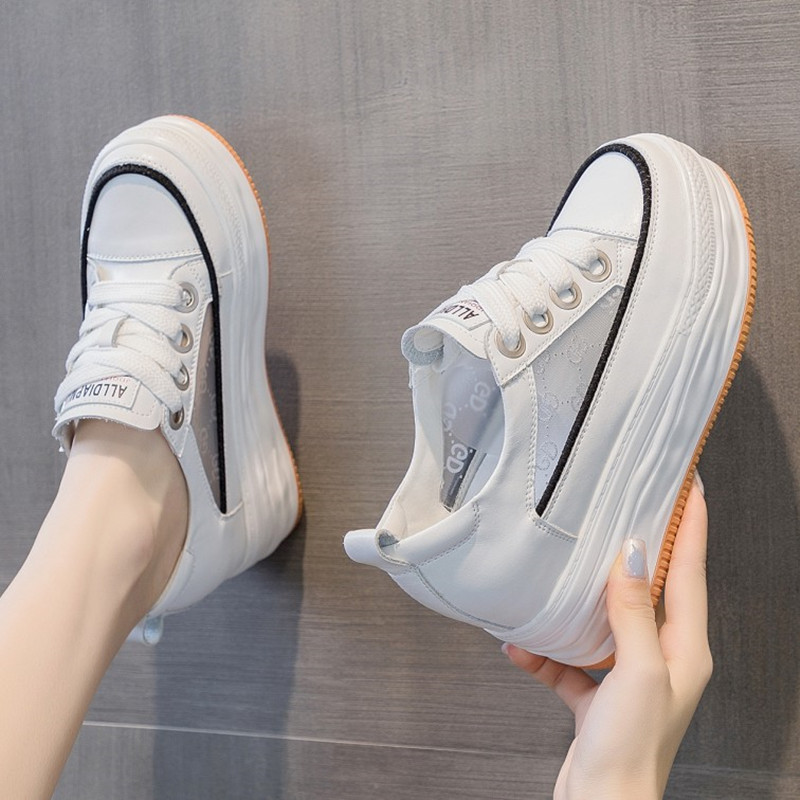 Breathable white sneakers for leisure with hidden heel
