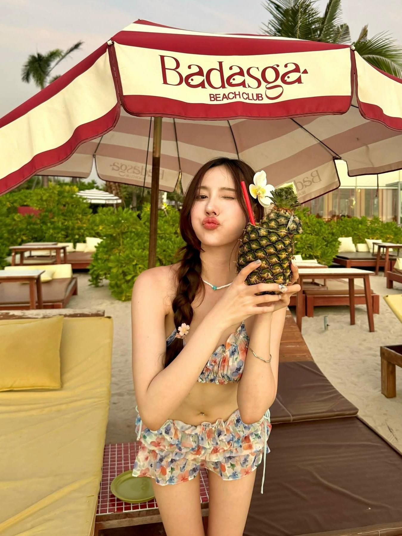 2025 new split skirt swimsuit for women covering their belly and making them look slim on beach vacation hot spring swimsuit [one piece delivery]