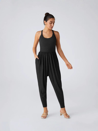 New European and American-style women's sexy ankle-tied hip-lifting jumpsuit with straps