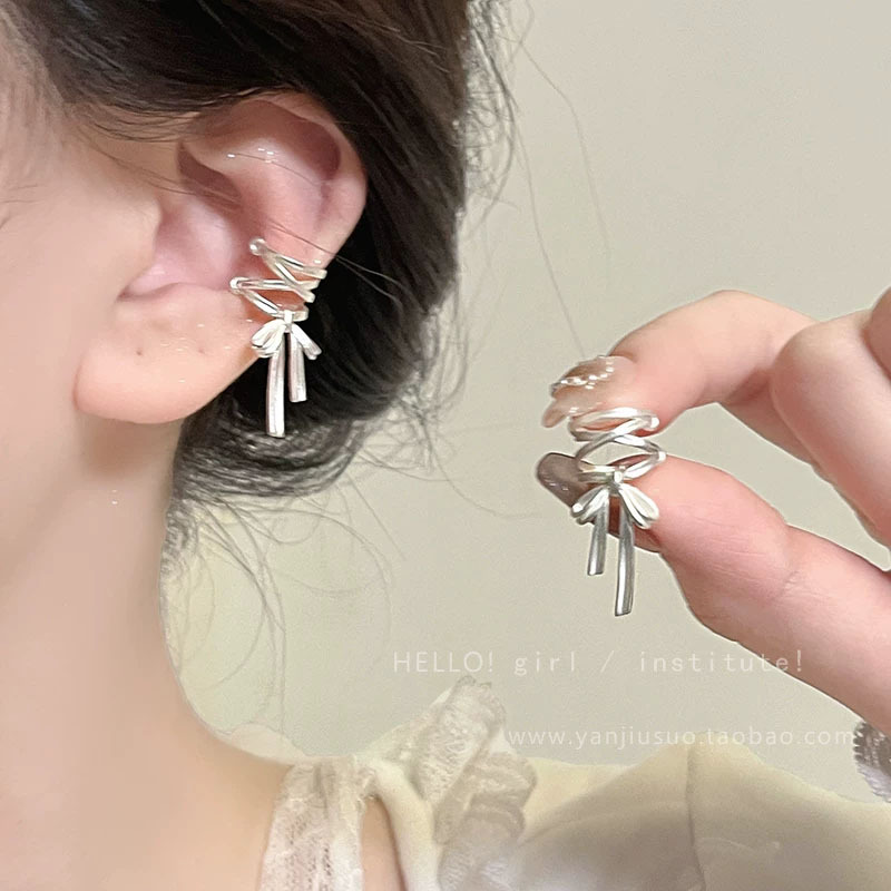 Ballet style~Silver bow ear clip for women, light luxury and high-end feel, niche design, non-pierced ear bone clip