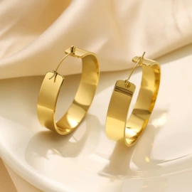 手镯;项链;耳环