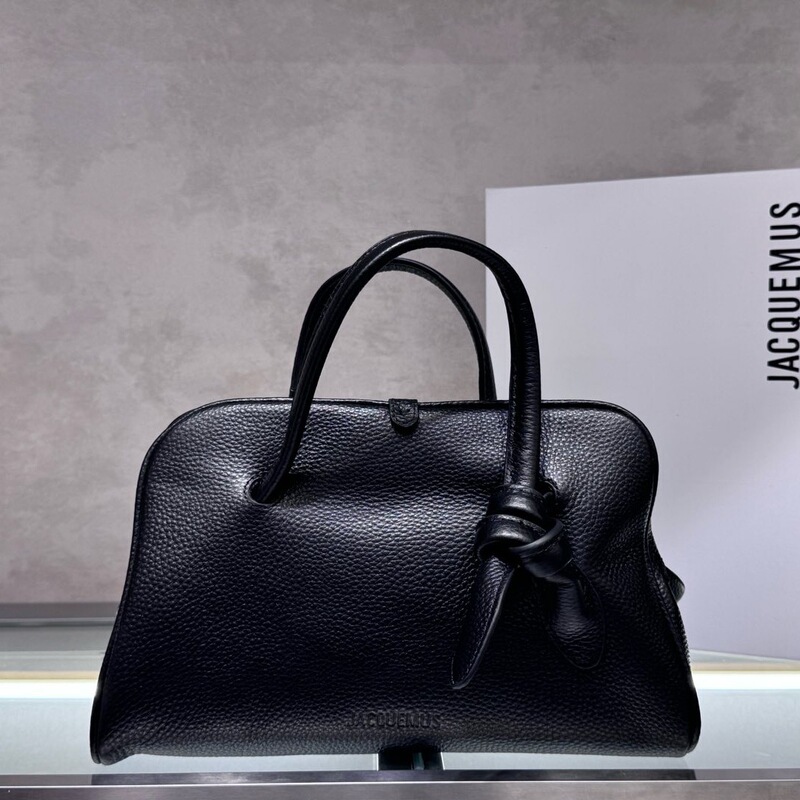 Jacquemus New Pebbled Tote Bag Bowling Bag Handbag Fashionable Daily French Texture Bag