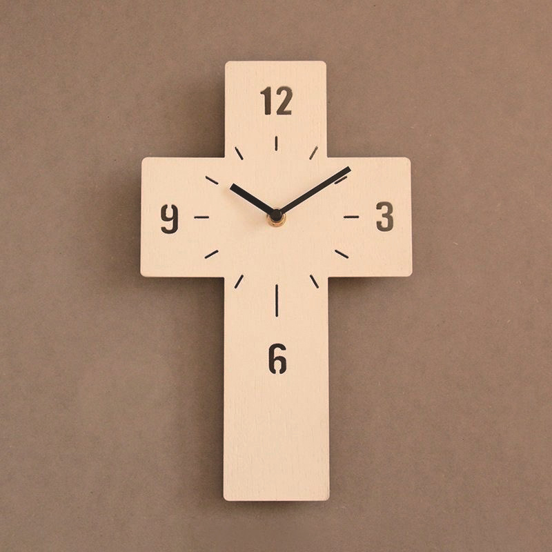 工厂直销新款静音家居客厅装饰十字架挂钟创意家用跨境木质挂件