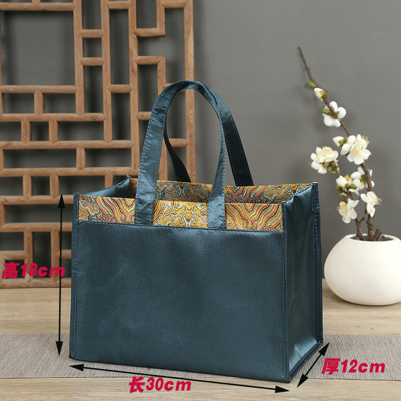 피콕 블루 길이 30 높이 18 측면 폭 12cm 트리밍 실크 가방