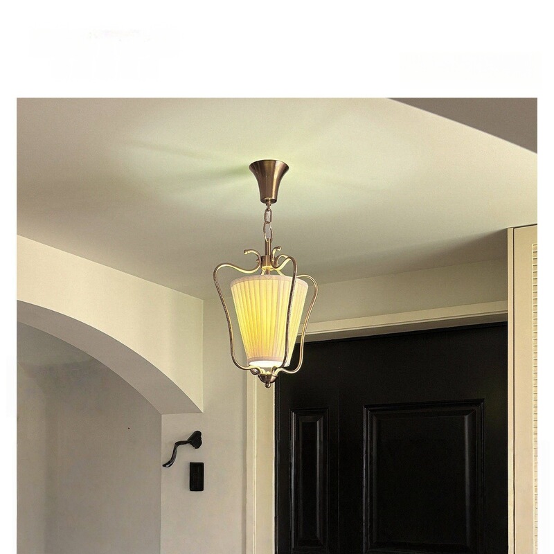 Austrian 1940S Small Chandelier, Medieval French-Style Bedroom, Retro American-Style Bedside, Entryway, Dining Room Lamp Austrian 1940S Small Chandelier, Medieval French-Style Bedroom, Retro American-Style Bedside, Entryway, Dining Room Lamp