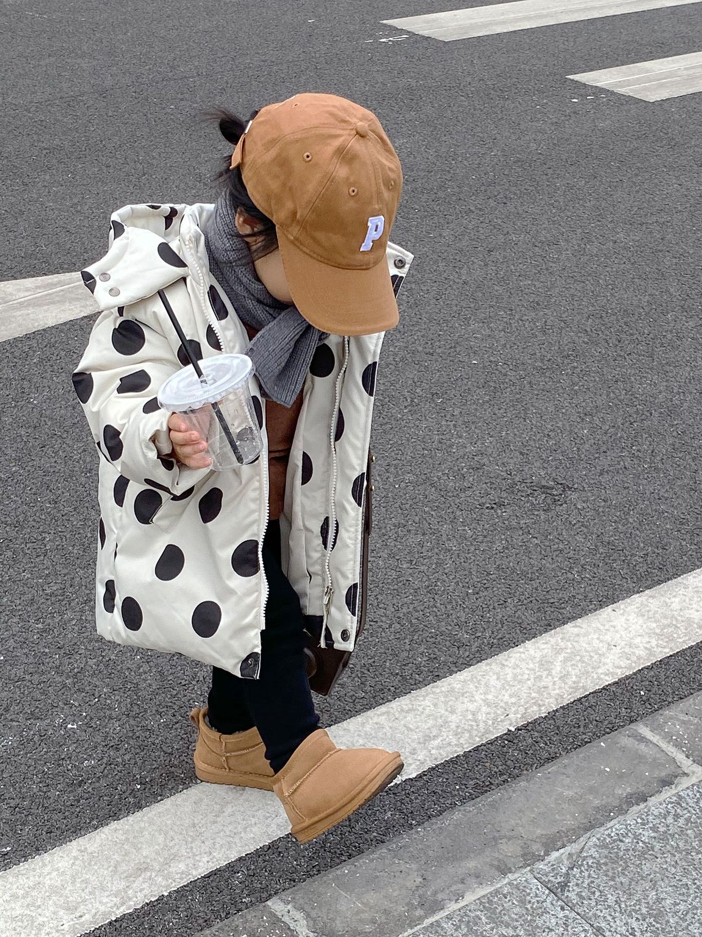 Bottes de neige en cuir véritable givré pour enfants, haut court, version coréenne, bottes en coton de couleur unie pour filles avec pieds amples,_voghion.com