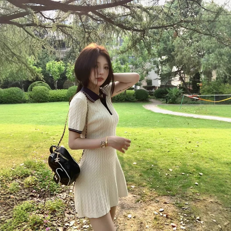 French-Style Retro Polo Collar Dress for Women, New Summer Design with a Unique Waist-Cinching Effect, Slimming, Sweet and Elegant Short Dress French-Style Retro Polo Collar Dress for Women, New Summer Design with a Unique Waist-Cinching Effect, Slimming, Sweet and Elegant Short Dress