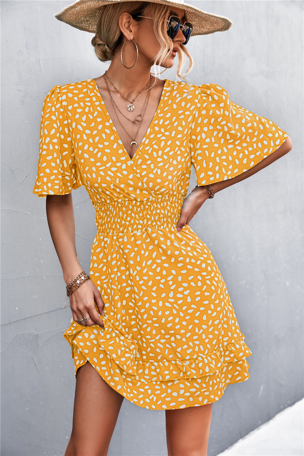 2023 Spring/Summer New Sexy V-neck Ruffle Sleeve Wrap Up Dress_voghion.com