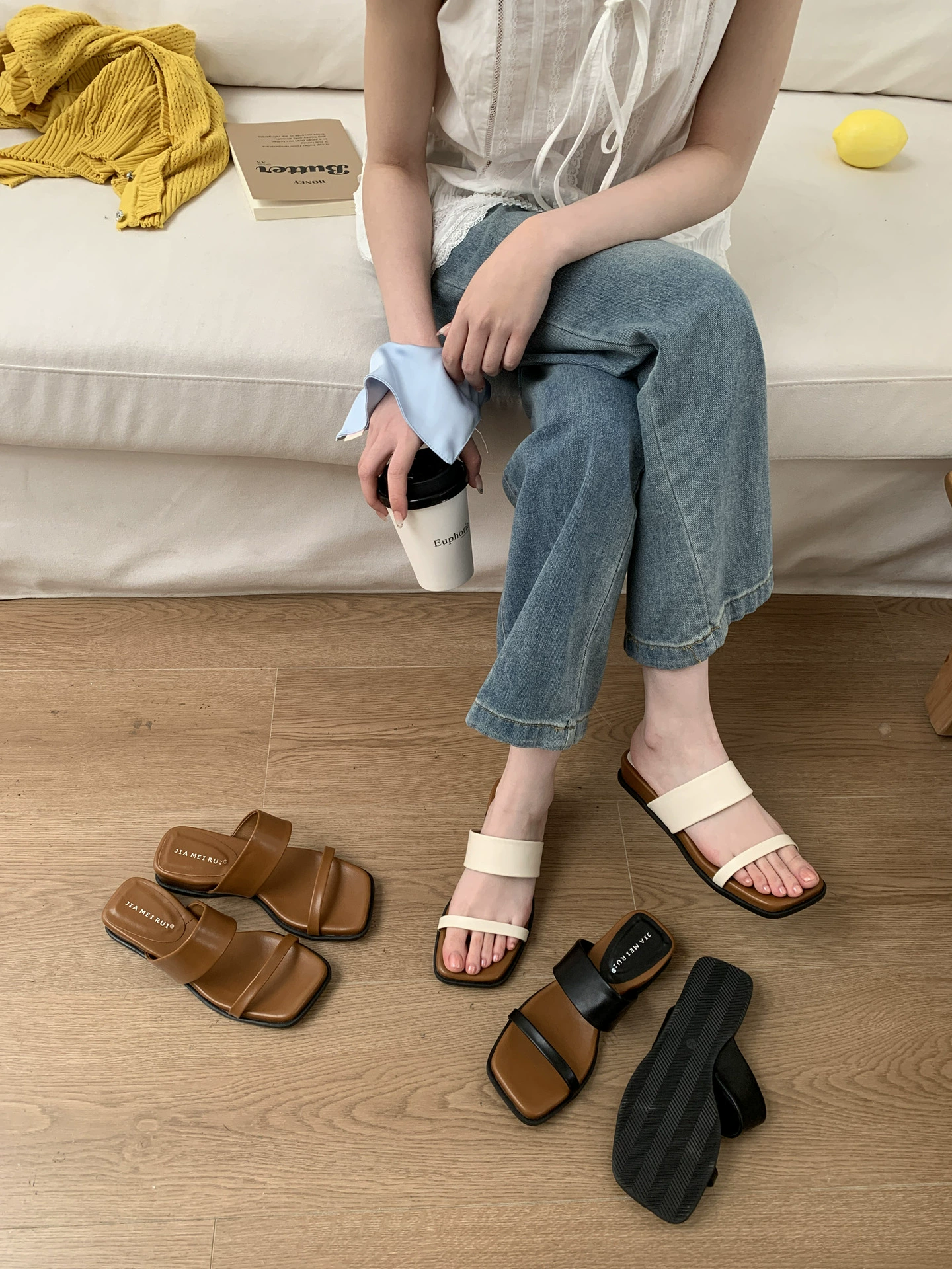 Простой темпераментный холодный тапочки женский 2025 летний новый внешний вид мягкой подошвы модные элегантные толстые подошвы