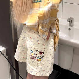 kt猫咪刺绣牛仔短裤女韩版夏季新款满印蝴蝶结碎花多巴胺裤子