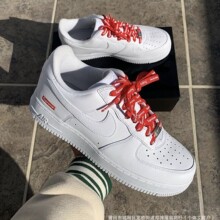����ЬAF1�߰汾ͷ��վ�һ�Ű�ЬsupremeС��ɫ�ٴ�����С��Ь