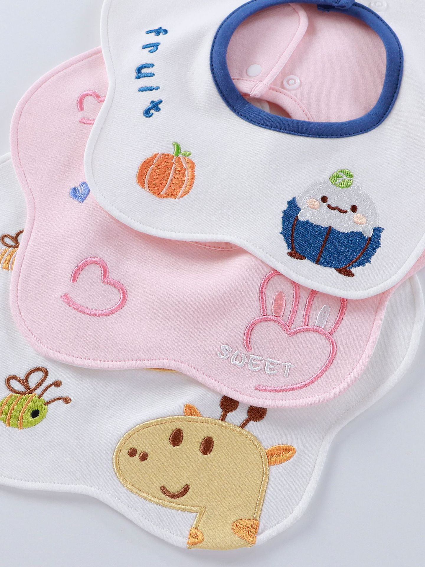 Babe delantal de algodón 7A toallas de saliva antibacterianas tipo un otoño invierno impermeable leche escupir delantal de bordado para niños y niñas