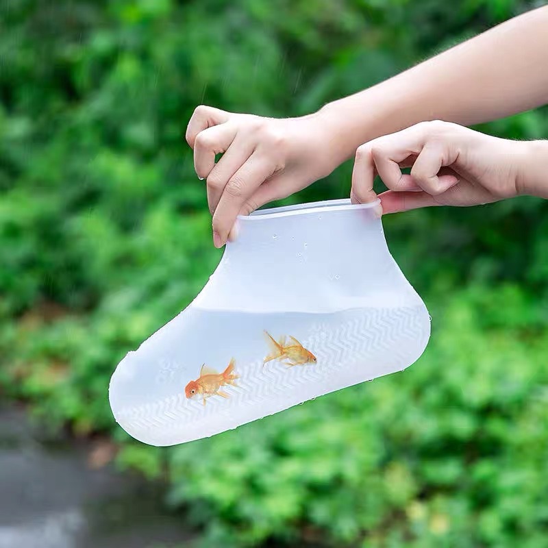 Botas de lluvia impermeables antideslizantes engrosadas de silicona cubierta del zapato Botas de lluvia al aire libre lavables a prueba de lluvia para niños y niñas en días de lluvia