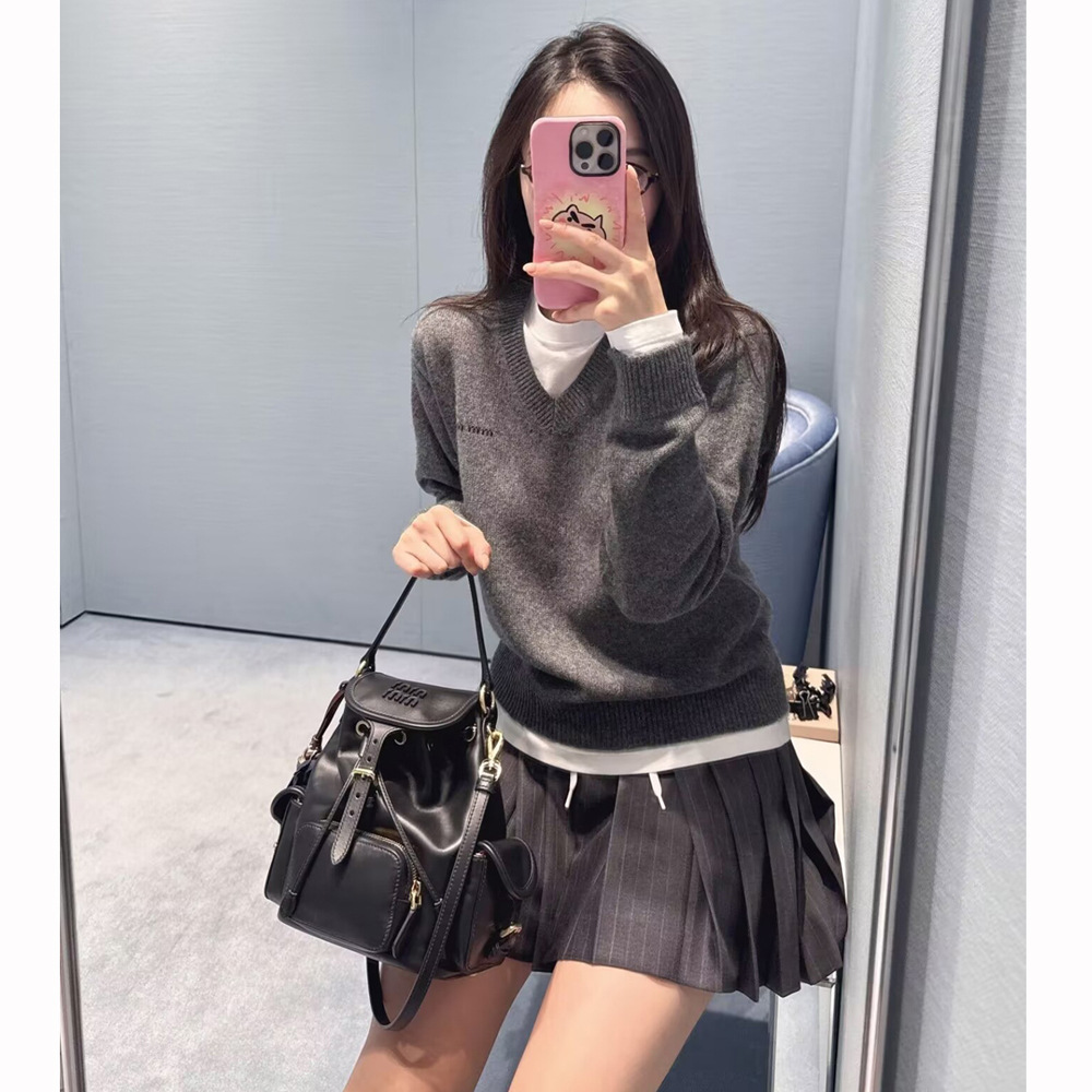 南油高端品质 灰白假两件字母刺绣徽标圆领假两件宽松长袖针织衫