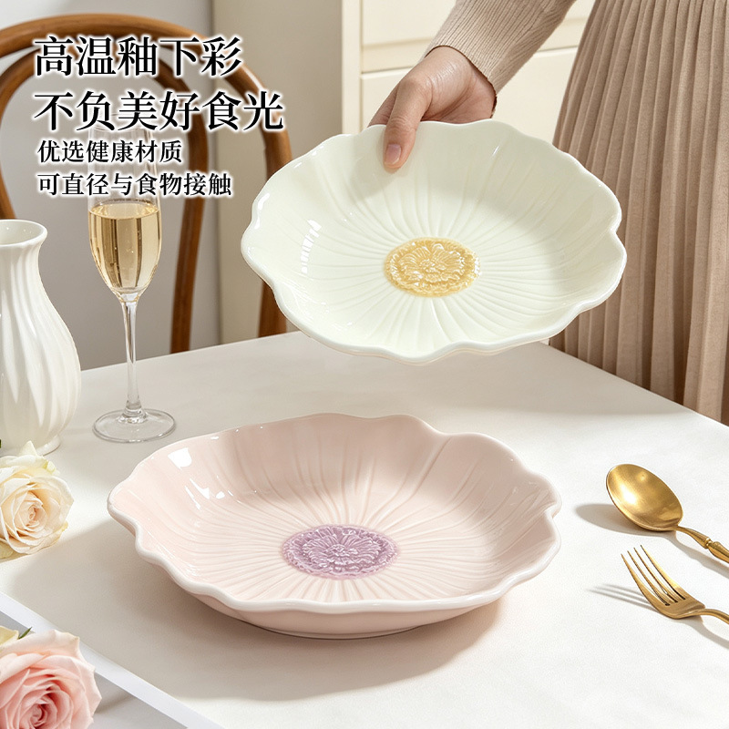 High-quality, aesthetically pleasing, three-color ceramic underglaze dinnerware set, including plates and bowls, for home use