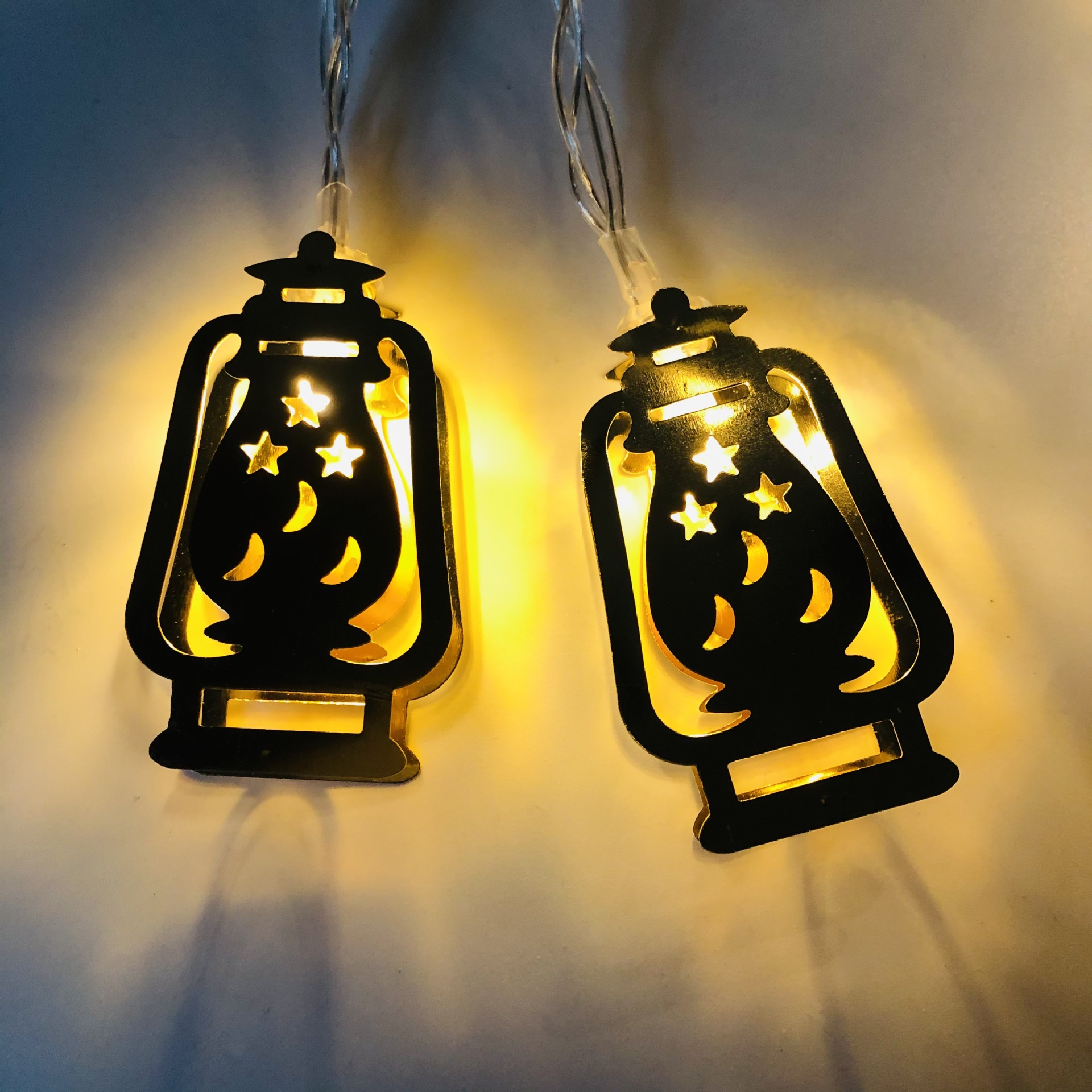 Nuevo LED de hierro forjado Luna Castillo gulbang Festival patio luz la secuencia decoración del partido Festival Amazon