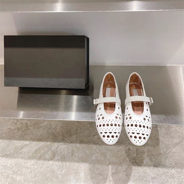 Sheepskin Version ~ Spring and Summer New Style Shallow Mouth Buckle Strap Cut Out Round Toe Flats Shoes Women's Ballet Boat Shoes Leather Shoes