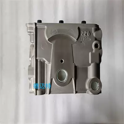 Engine Cylinder Head – Cylinder and parts