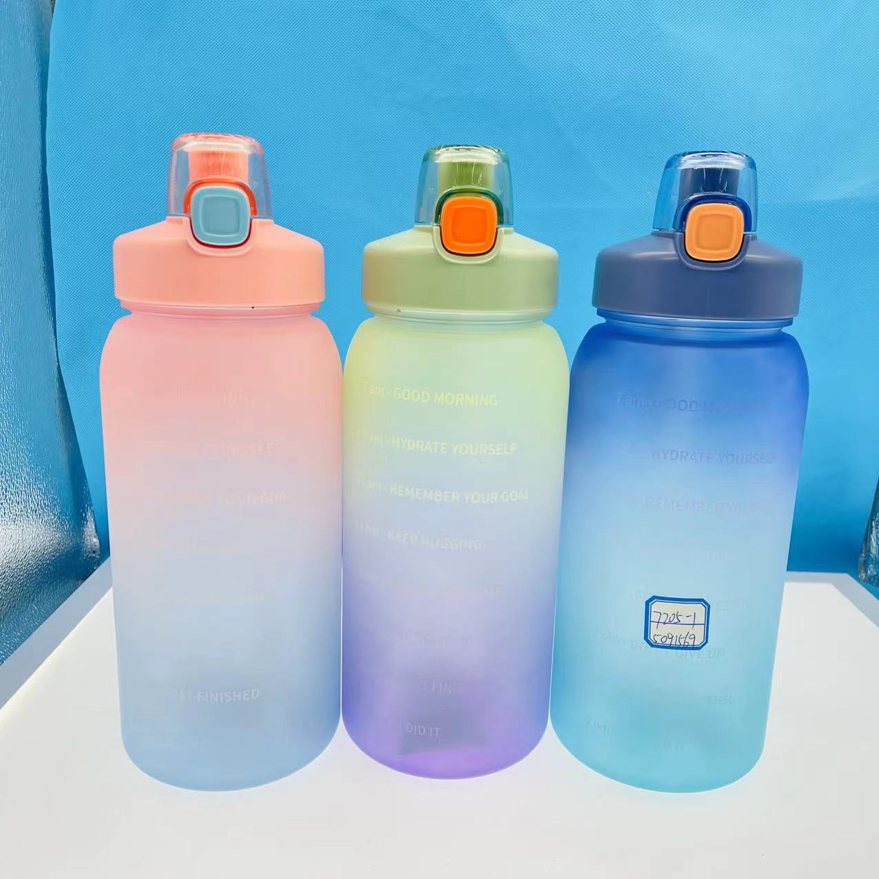 Taza de plástico de moda cubierta de rebote bebida directa espacio Taza gradiente esmerilado taza de estudiante al aire libre taza de agua de plástico suministro de comercio exterior