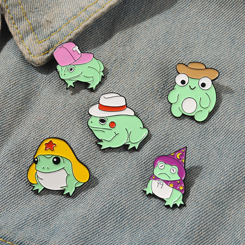 Daily Occasion Alloy Material Frog Pattern Cartoon Style Pin Frog Alloy Stoving Varnish Unisex Brooches