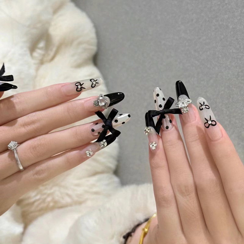 Wearable Black and White French Manicure Nail Patches, Medium-Long Lace Bow Detachable Phototherapy Nail Products, Exquisite