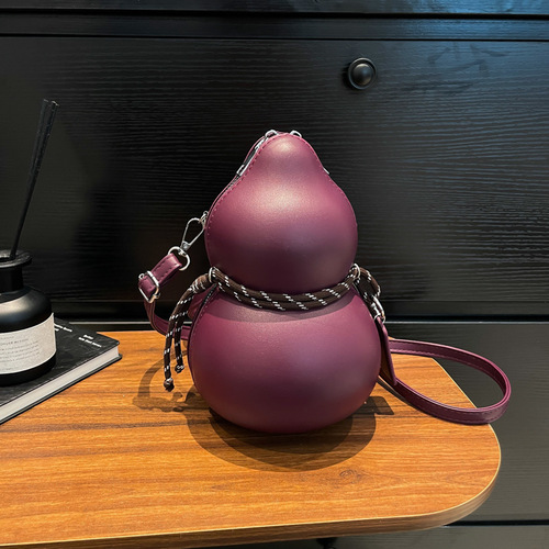 Personalized Design 2025 Spring Fashion Trend Women Cute Unique Small Gourd Crossbody Shoulder Bag