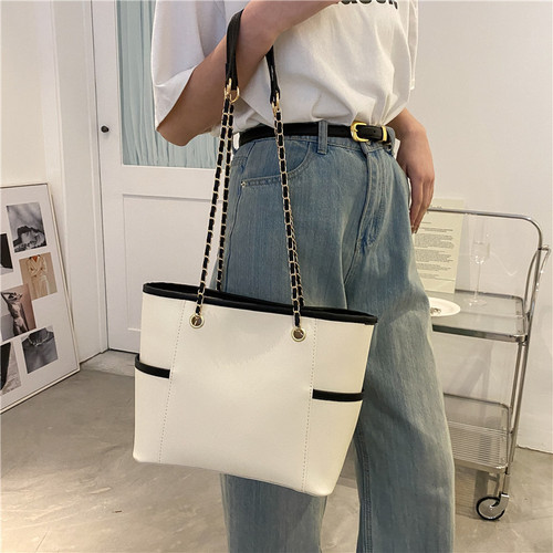 Large Capacity Bags for Women  Winter New Fashion Simple Minimalist Commuter Single Shoulder Tote Bag Leisure Chain Bags for Women
