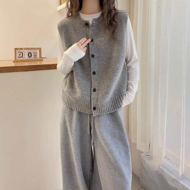 Casual and Elegant ~ Retro Spring & Fall Knitted Vest for Women, Layered Round Neck Cardigan, Sweater, Waistcoat, Sleeveless Top, Trendy