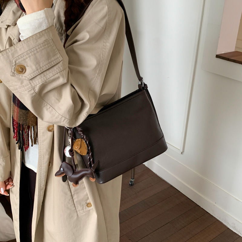 Coreano suave retro bolso de balde para mujeres 2025 invierno nueva moda simple bolso de hombro bolso de viaje