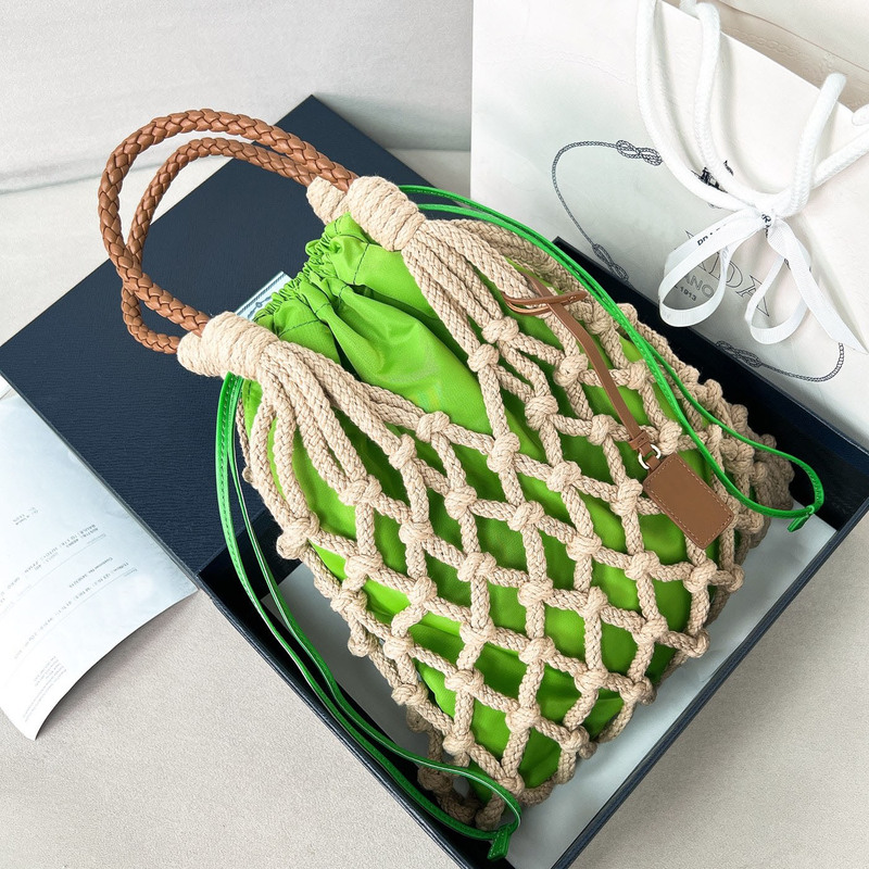 26 Summer Internet Celebrity Hollow Mesh Bag with Woven Leather Handle, Shopping Bag for Beach Vacation, Large Capacity Commuting Handbag 26 Summer Internet Celebrity Hollow Mesh Bag with Woven Leather Handle, Shopping Bag for Beach Vacation, Large Capacity Commuting Handbag