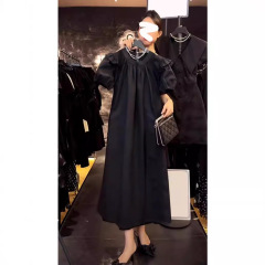 茶休フランス赫本風気質贅沢ブランド超美しい小衆デザイン感黒しわワンピース女夏