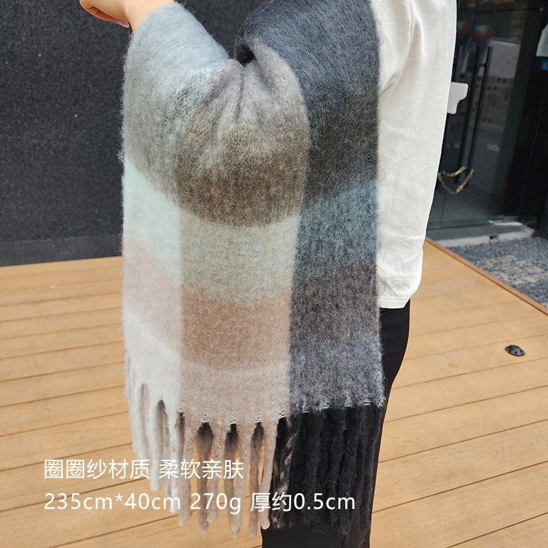 AC 모델 - 검정색과 회색