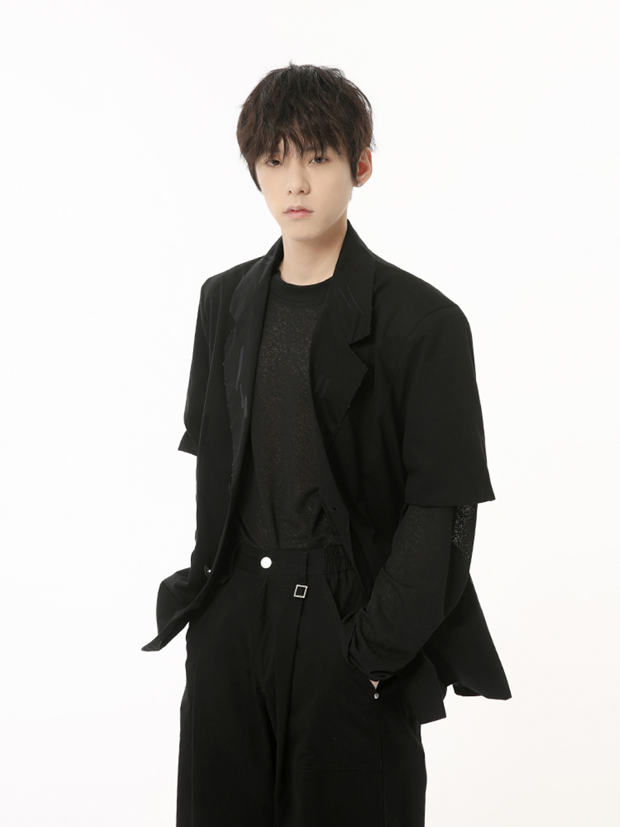 MTLCLOTHES para hombre | 2024 verano nuevo producto versión coreana de alta gama simple traje de manga corta traje casual de moda