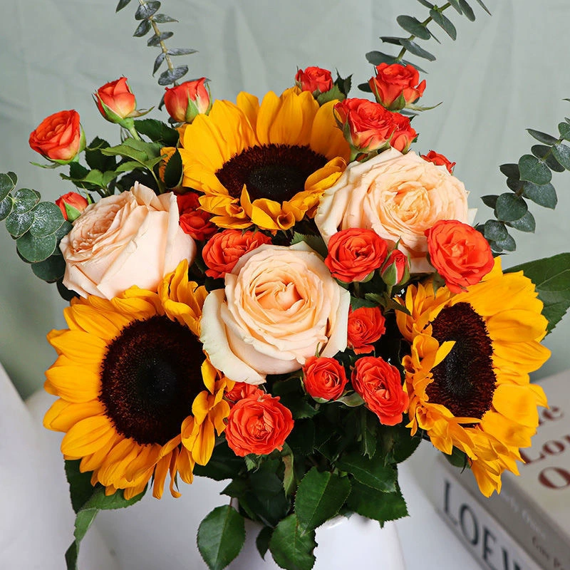 Длинные розы цветы Юньнань прямые волосы оптом подсолнух эустома духи лилии водяной букет