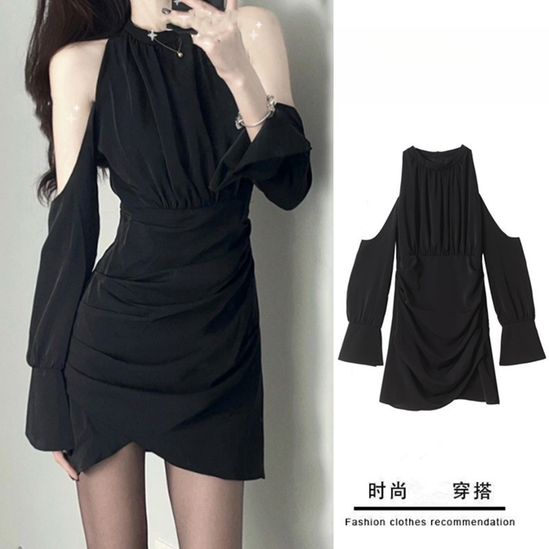 纯欲风露肩挂脖连衣裙女秋冬新款长袖气质辣妹收腰礼服显瘦短裙子