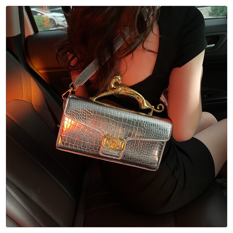 Stylish Women's Single Shoulder Crossbody Shell Handbag Elegant_voghion.com