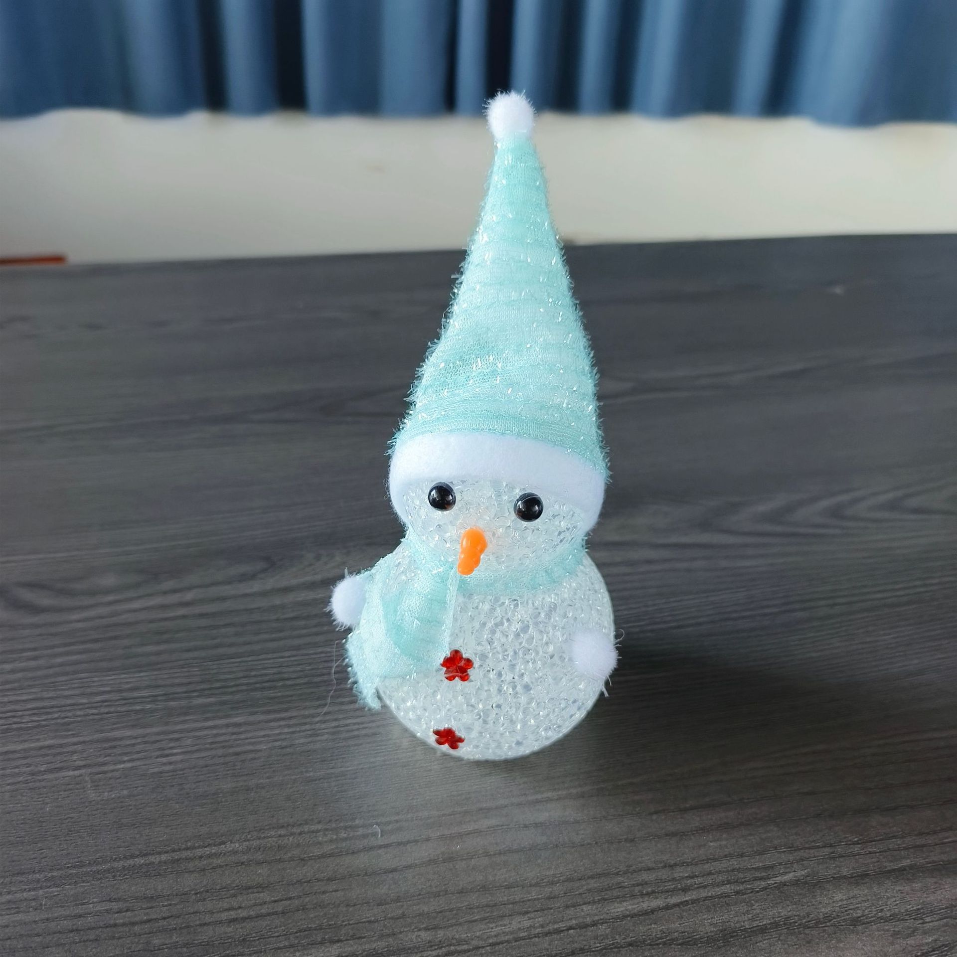 Transfronterizo luminoso muñeco de nieve decoración de Navidad   Muñeca de nieve de plástico de cristal luminoso y colorido