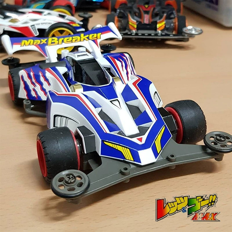 Сборная мини-модель гоночной машинки 4WD