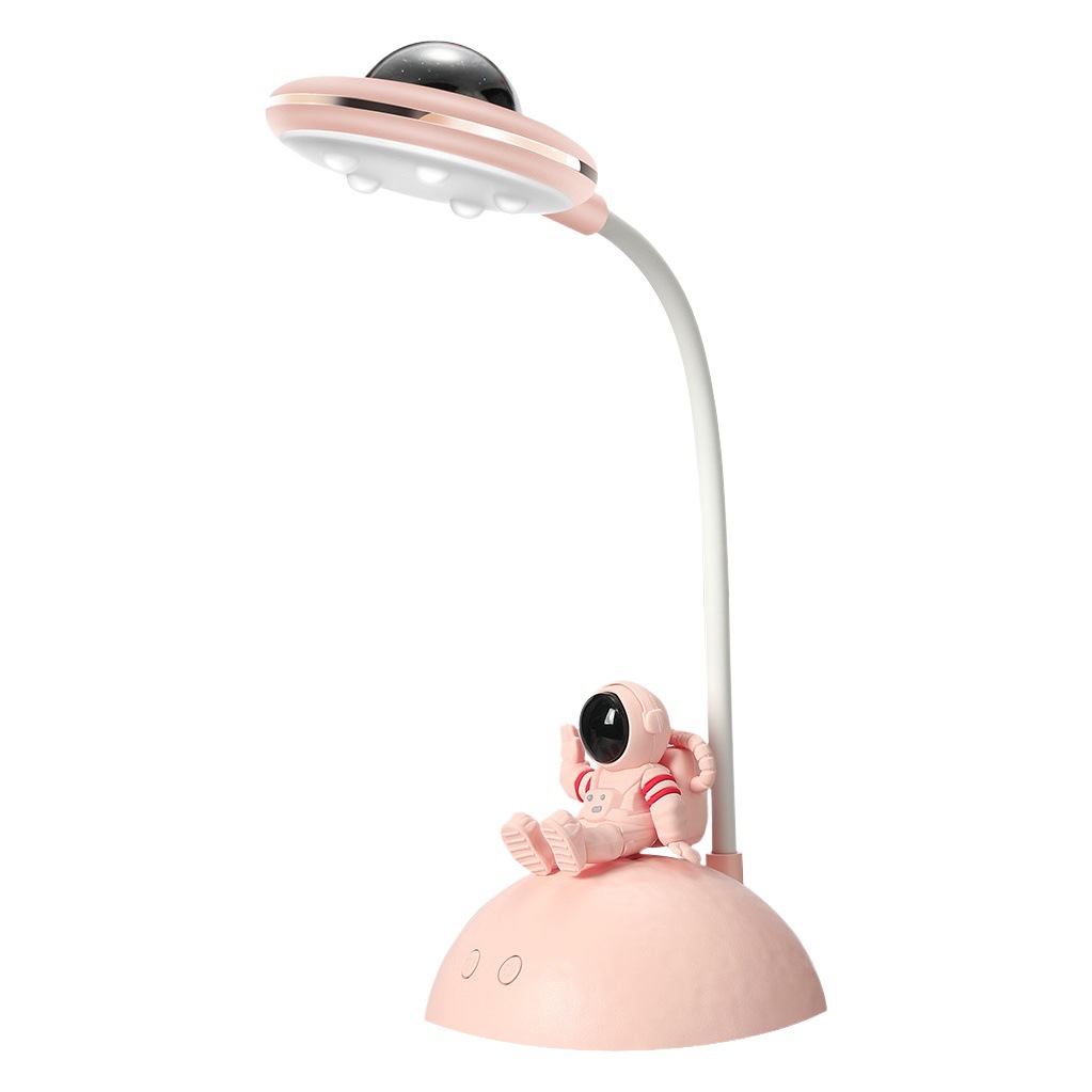 2023 nuevo escritorio creativo astronauta lámpara de mesa lámpara de proyección dos-en-uno protección para los ojos titular de la pluma lámpara de mesa de regalo al por mayor