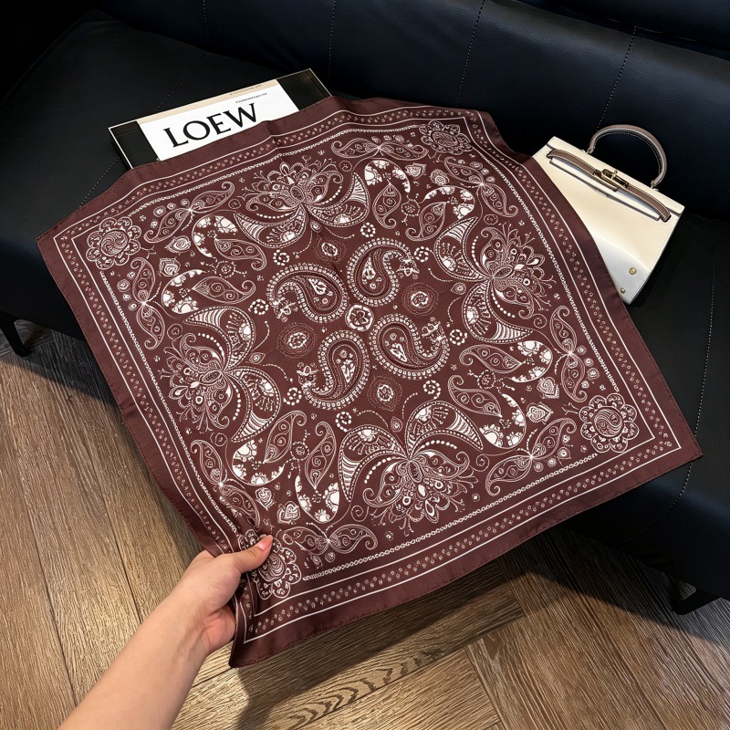 Colección 70*70 nuevo estilo bufanda de seda azul sensación de alta calidad imitación bufanda cuadrada de seda moda todo-fósforo bolsa atada bufanda de pelo