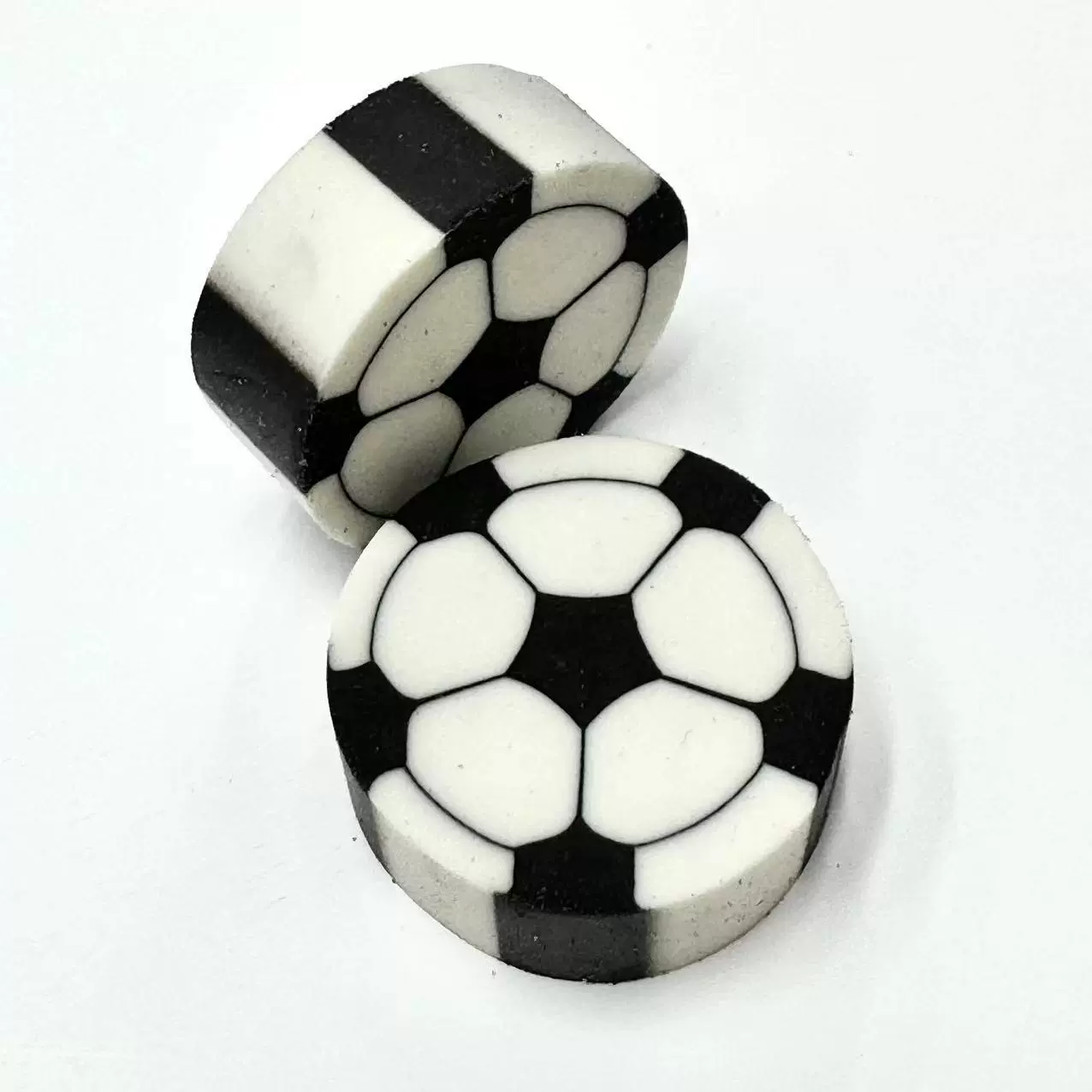 跨境电商新款创意平面足球橡皮擦 学生学习用品礼品批发