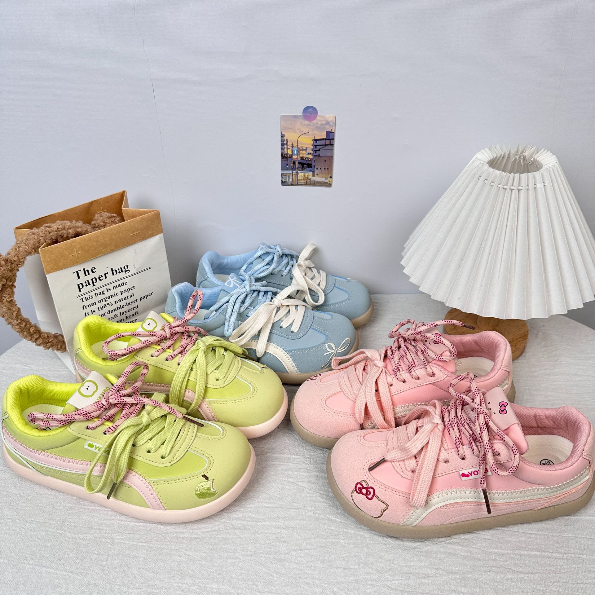 Zapatos de entrenamiento de Yuanbo alemán para mujer, primavera de 2025, nuevas zapatillas deportivas de ocio de cabeza cuadrada de todo fósforo, zapatos Forrest Gump con cordones image 1